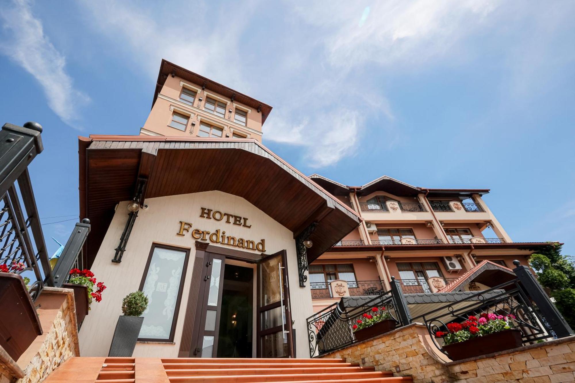 Ferdinand Hotel Muncaci Exterior foto