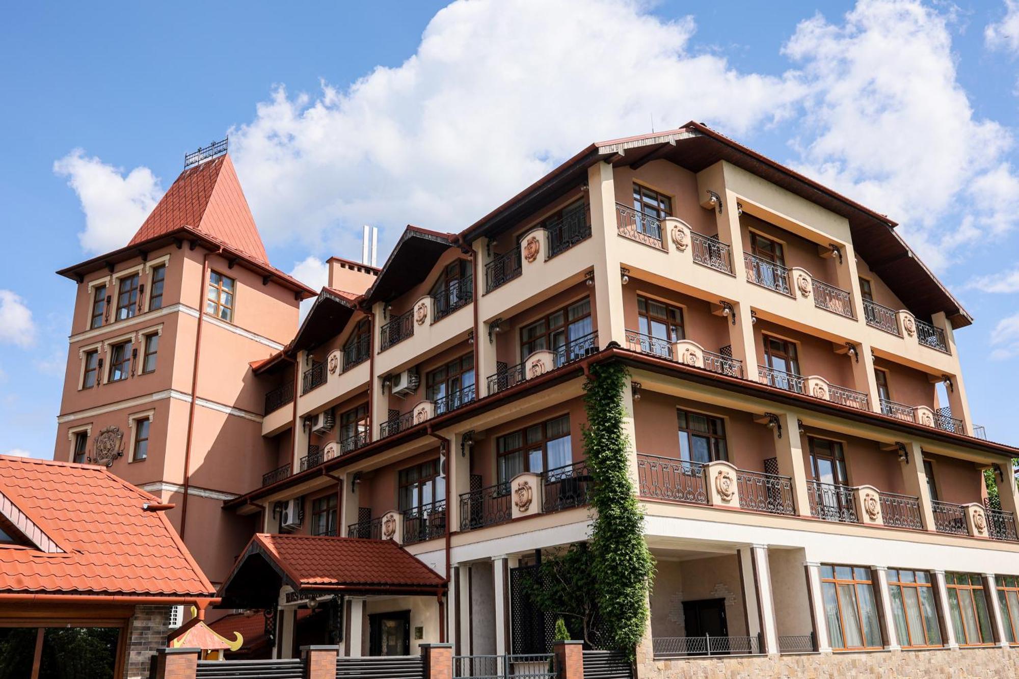 Ferdinand Hotel Muncaci Exterior foto